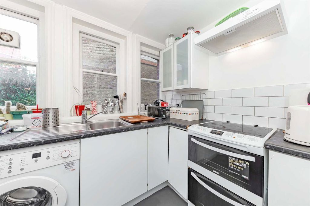 Property photo 3 of 3