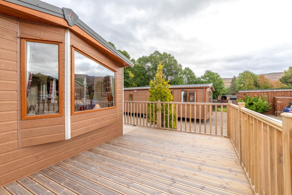 Property photo 2 of 32