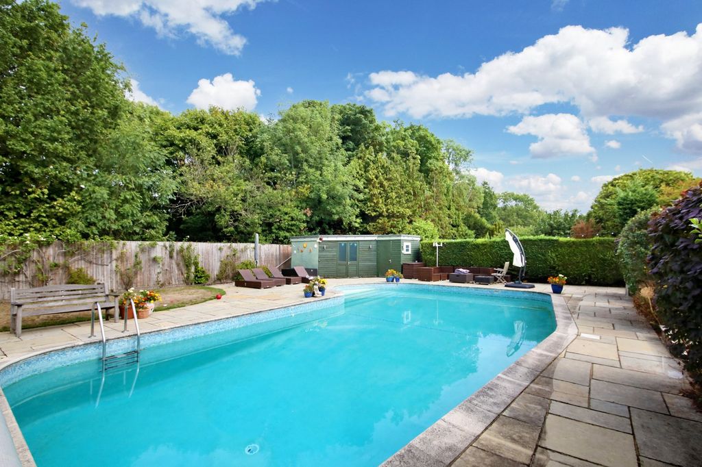Property photo 2 of 18 Picture No. 56