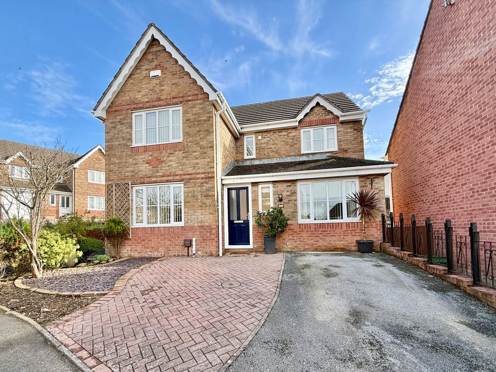 Property photo 1 of 25