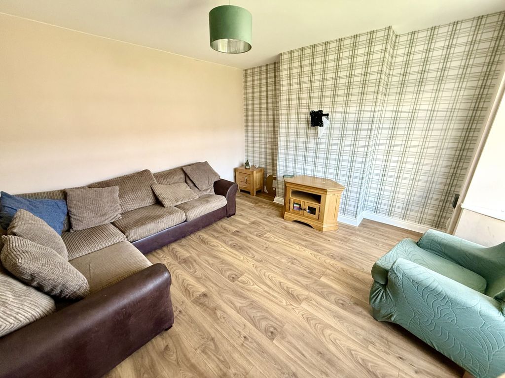 Property photo 2 of 6 Img_3699