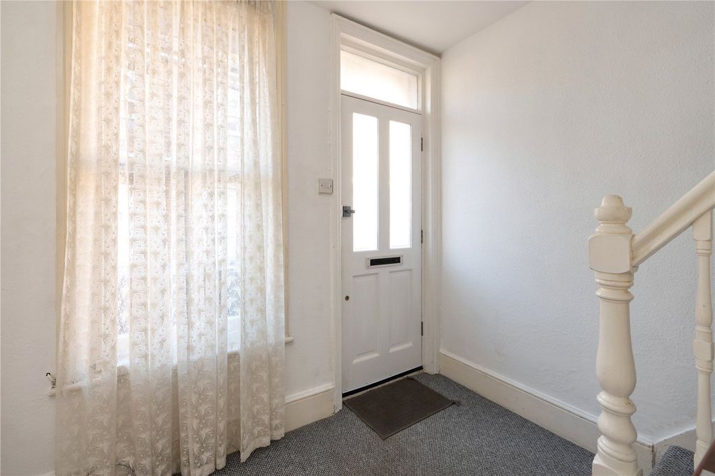 Property photo 2 of 16 Picture No. 10