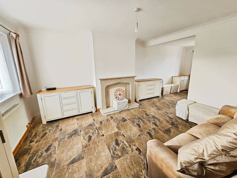 Property photo 3 of 10 Photo 9