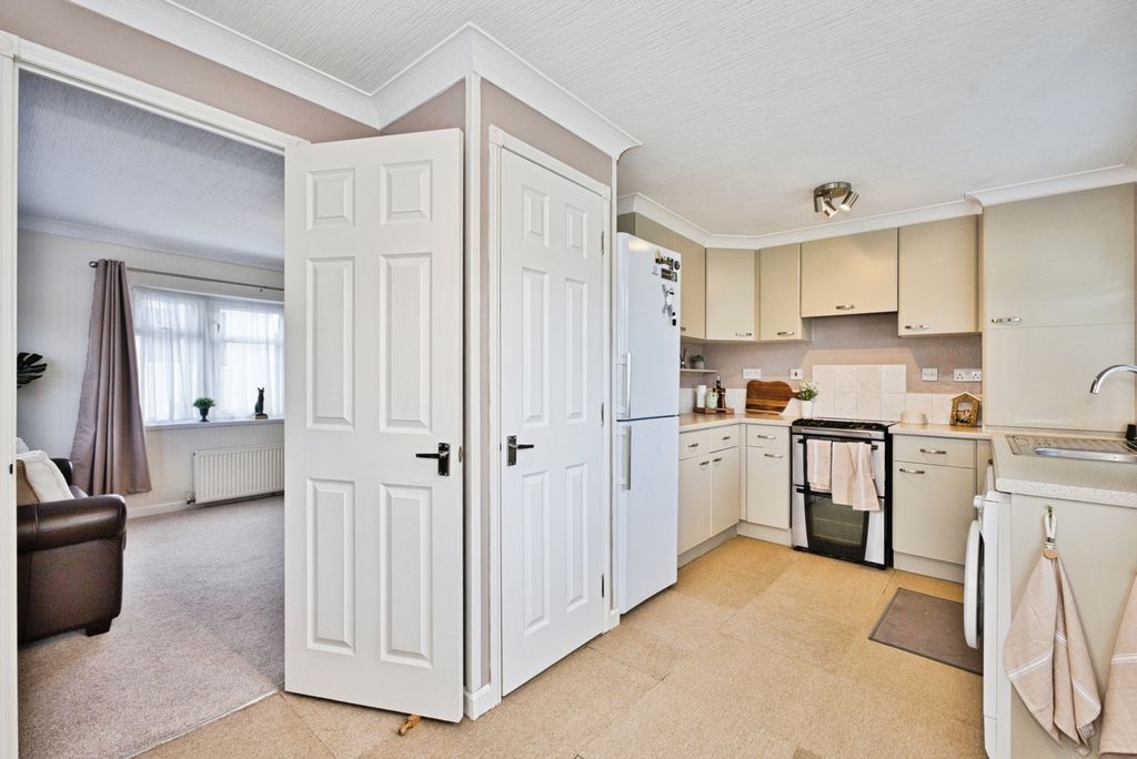 Property photo 3 of 20 Pbox-Img.Jpg