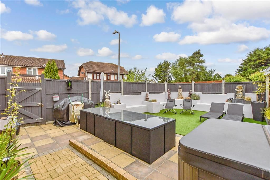 Property photo 2 of 21 Rear Garden