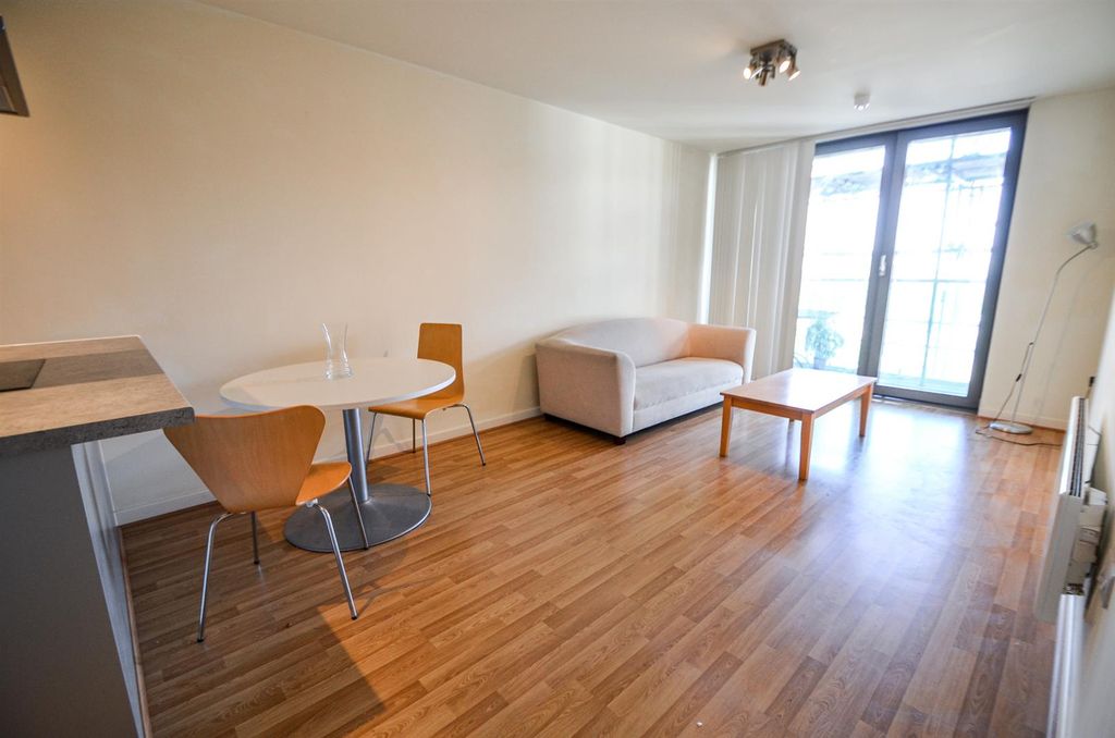 Property photo 2 of 7 Icona Point