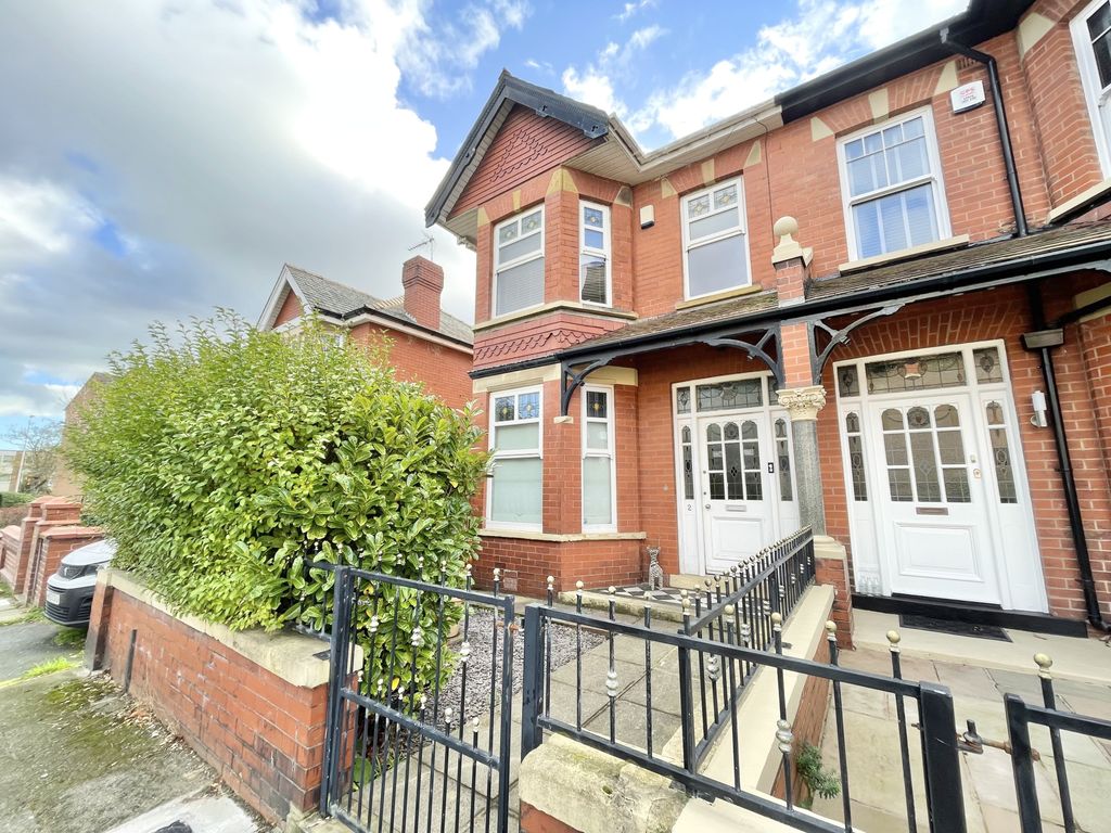 Property photo 1 of 20