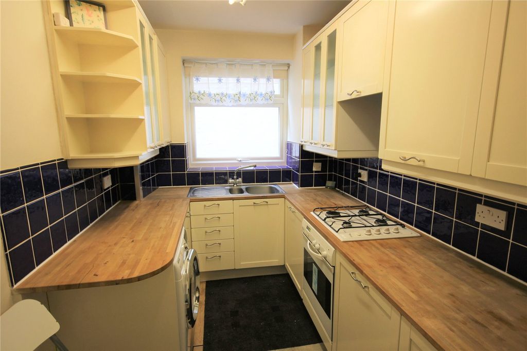 Property photo 2 of 6 Picture No. 04