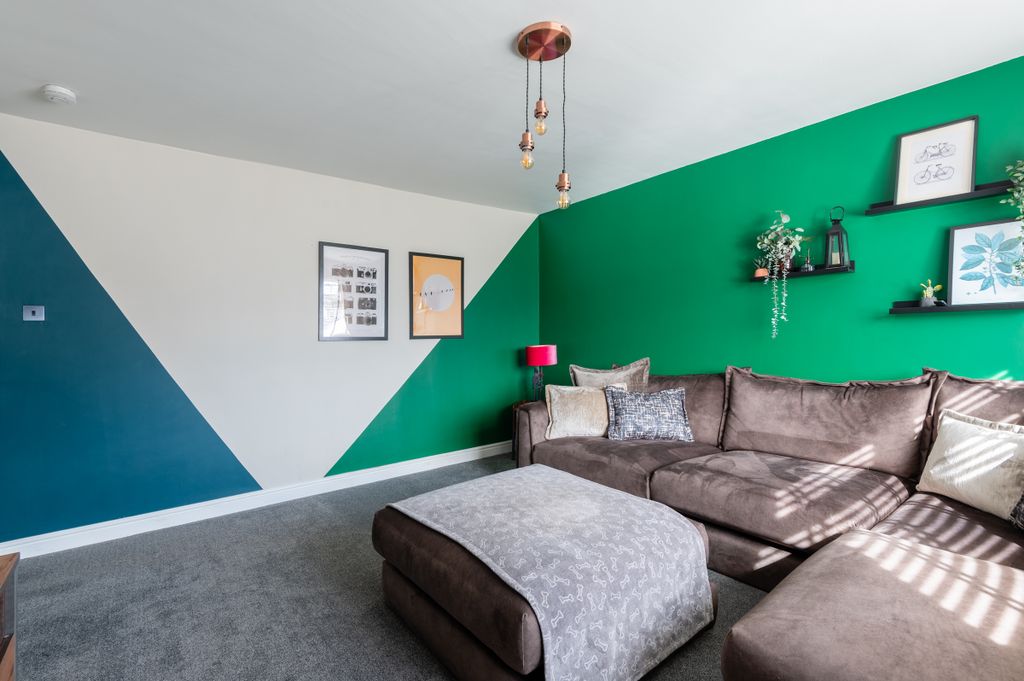 Property photo 3 of 23