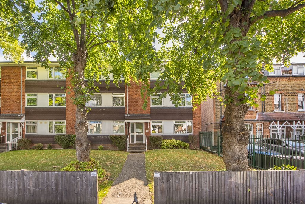 Property photo 1 of 7