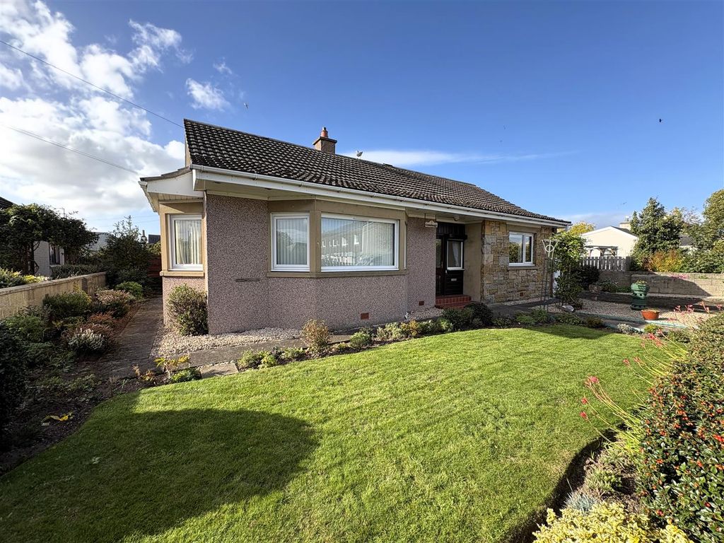 Property photo 1 of 19 3 Stynie Road, Mosstodloch