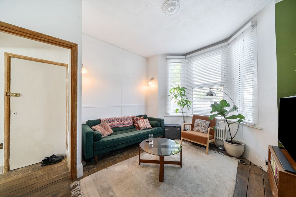 Property photo 3 of 14 4994106