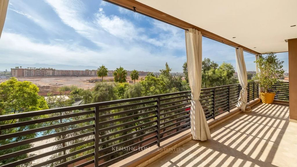 Property photo 3 of 25