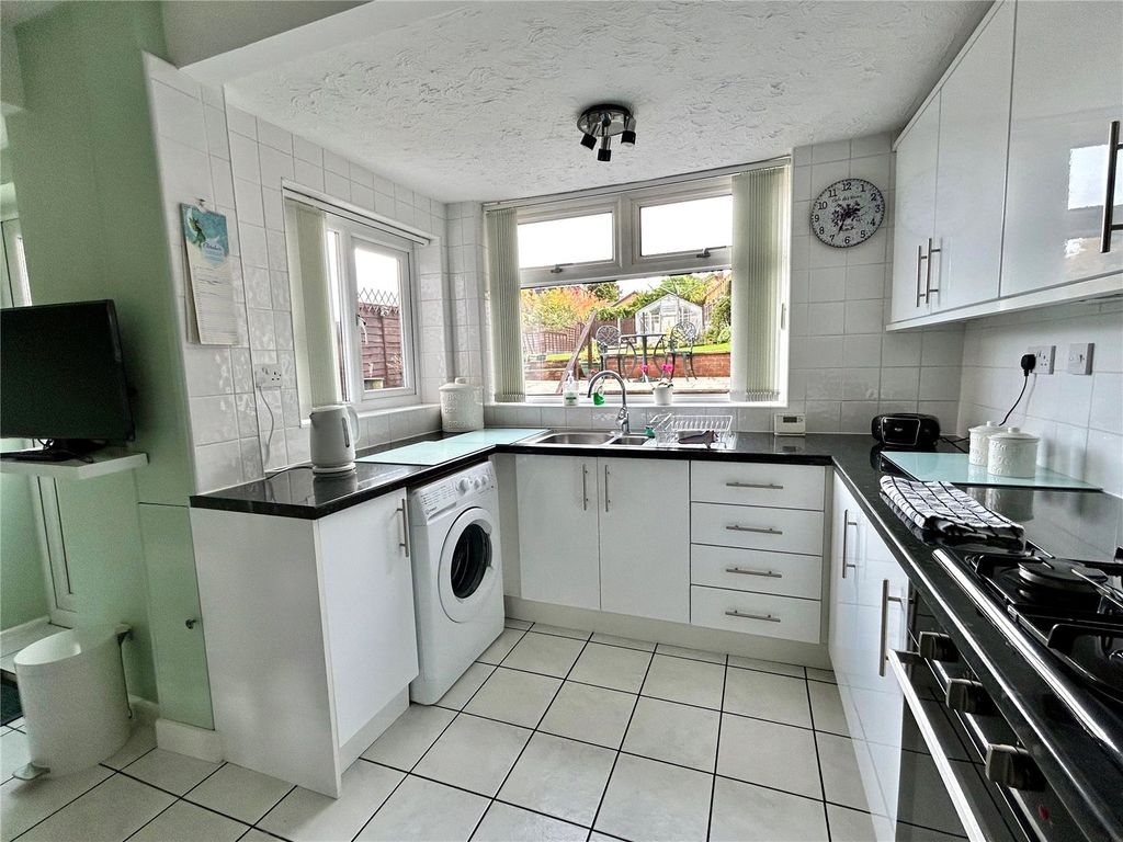 Property photo 3 of 19 Picture No. 10