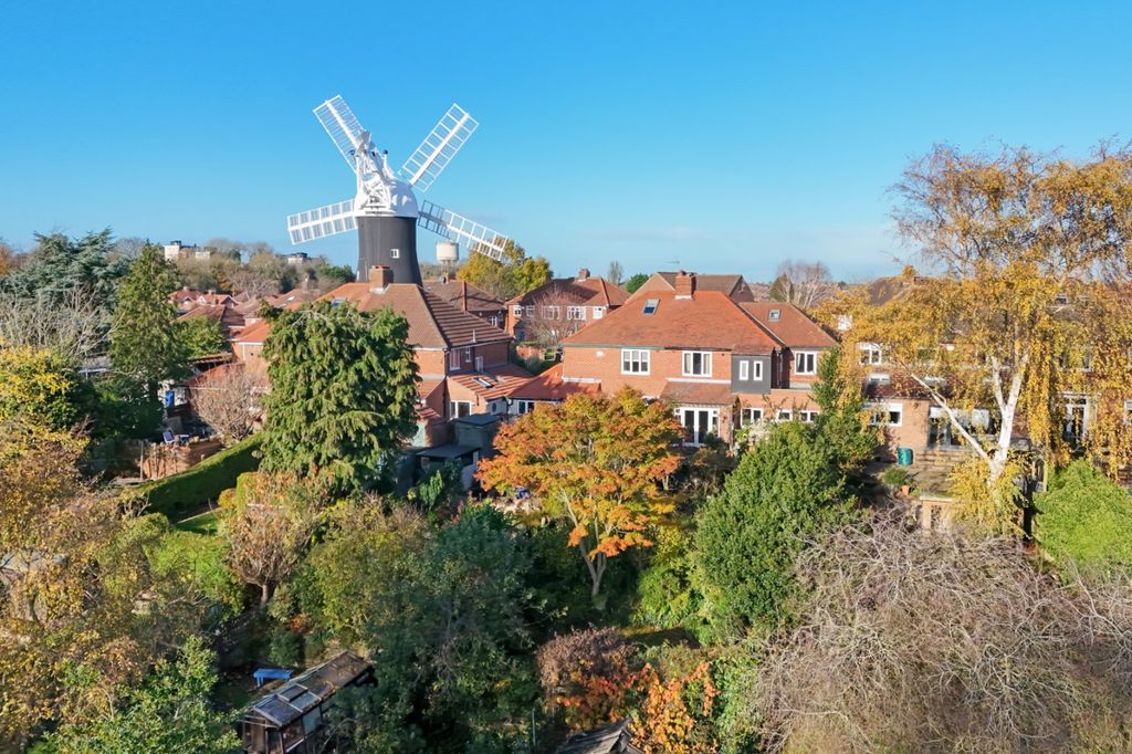 Property photo 2 of 19 Picture 2