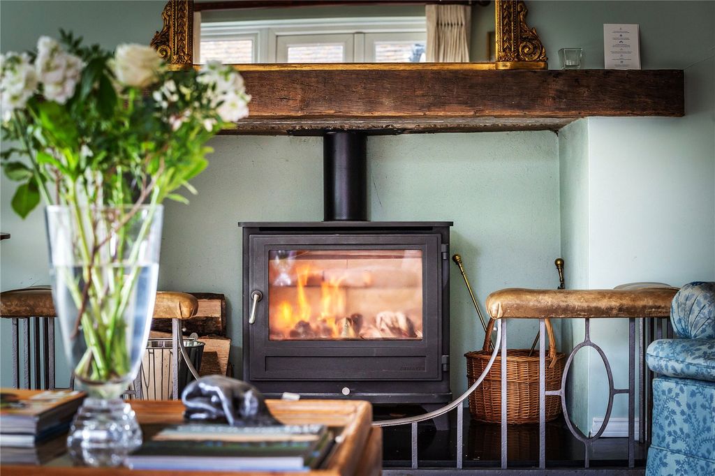 Property photo 2 of 53 Picture No. 44