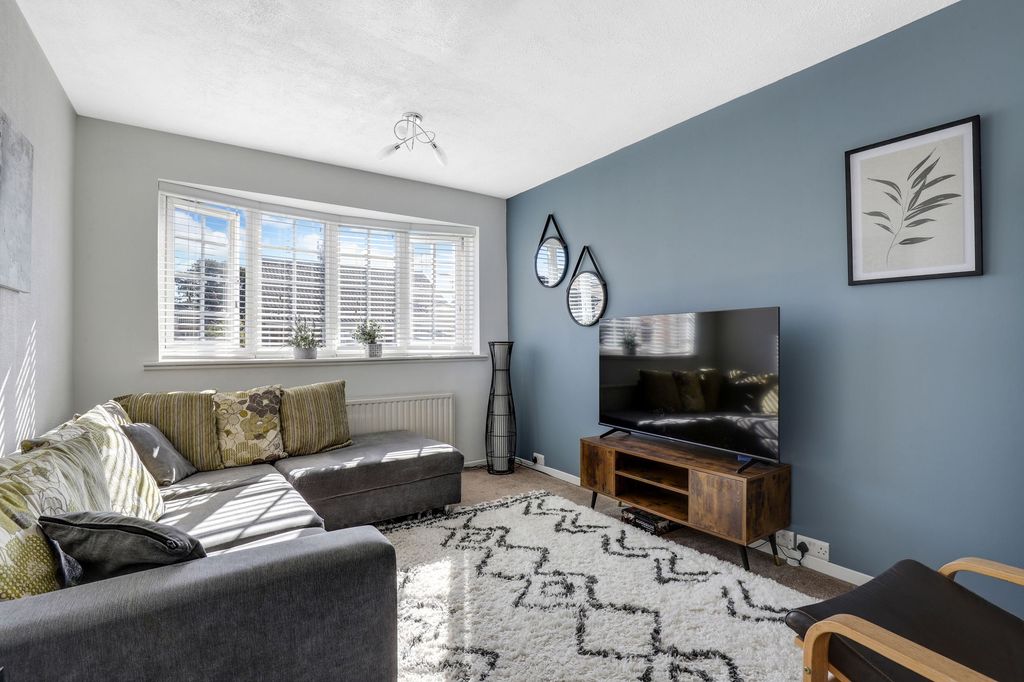 Property photo 3 of 14