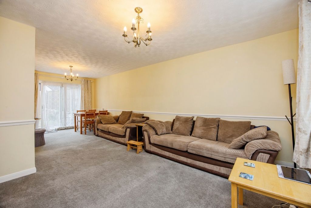 Property photo 2 of 17 Lounge Diner