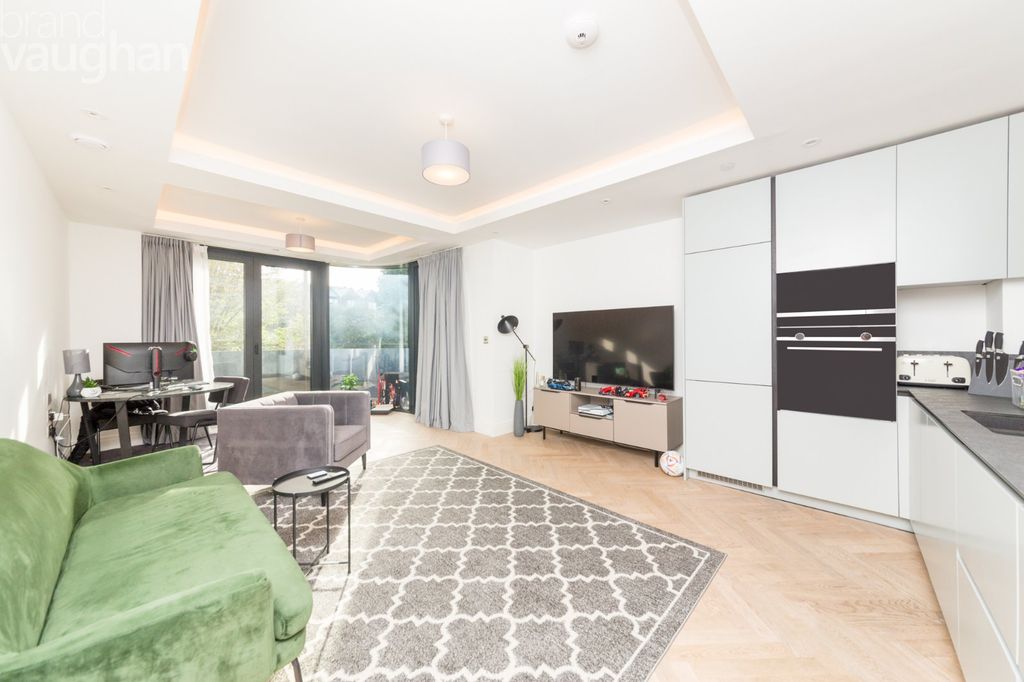 Property photo 1 of 7 Picture No. 18