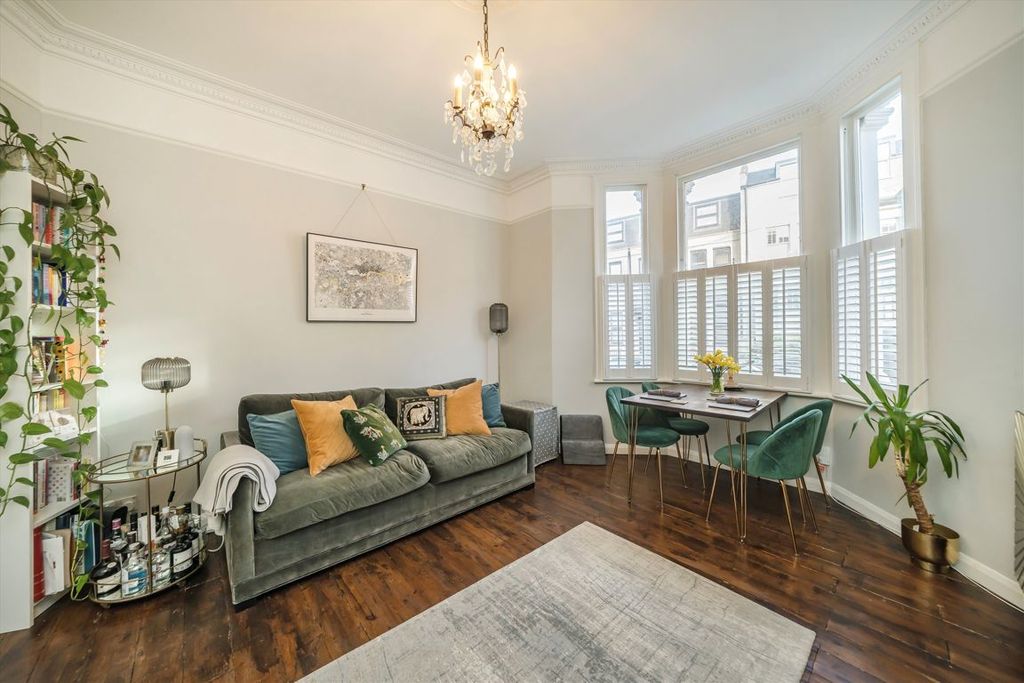 Property photo 2 of 8