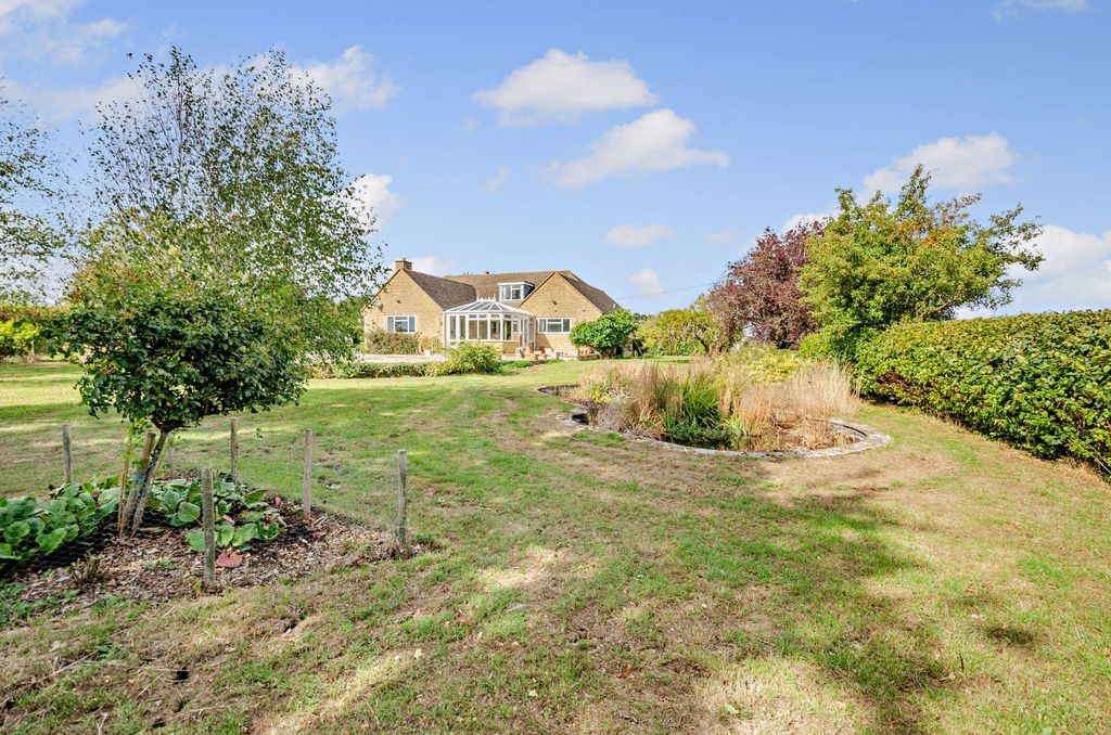 Property photo 1 of 24 Picture No. 09