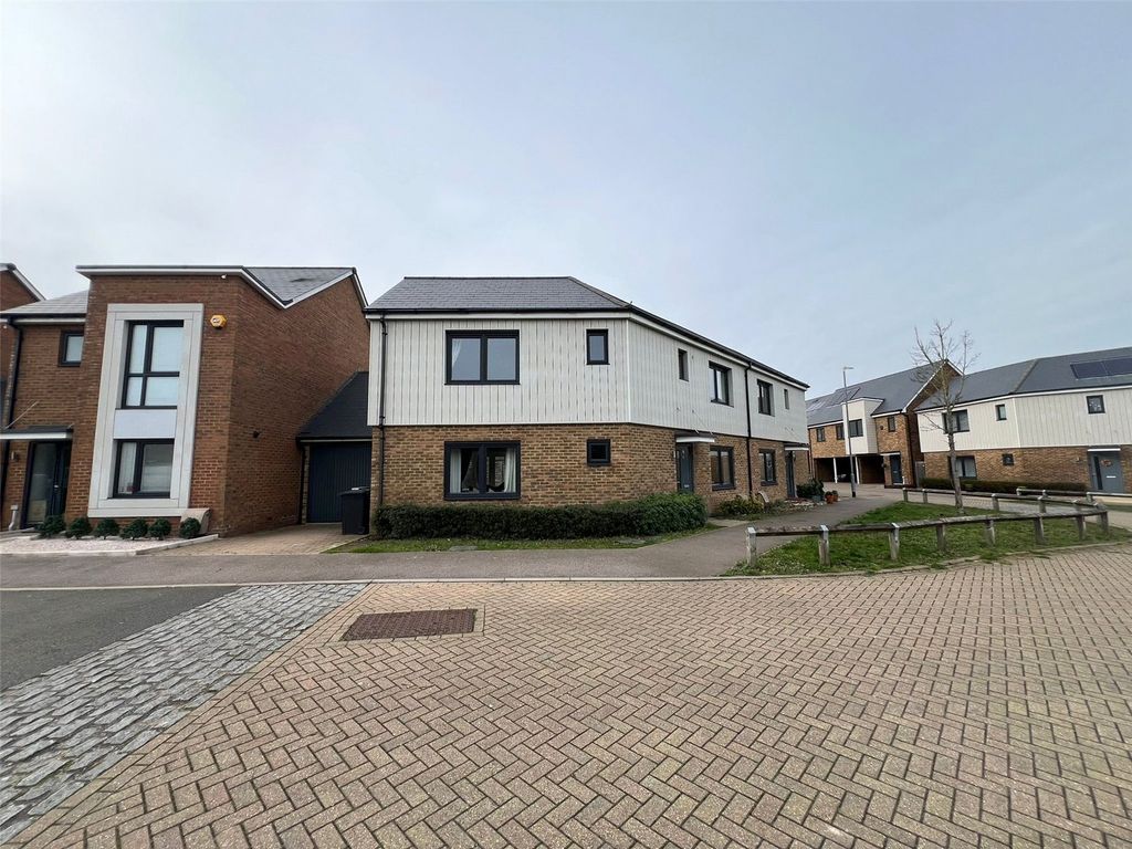 Property photo 3 of 3 Picture No. 04