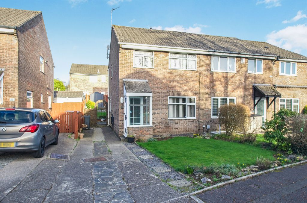Property photo 1 of 12