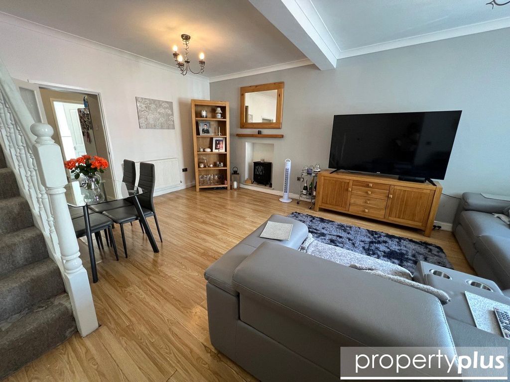 Property photo 2 of 14 Picture No. 05