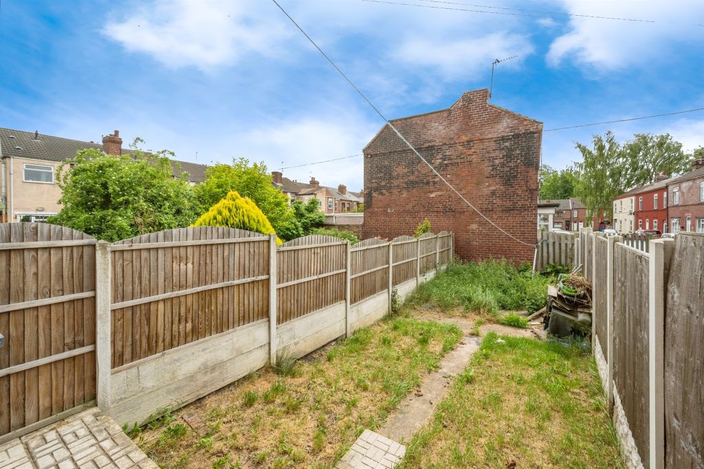 Property photo 3 of 17