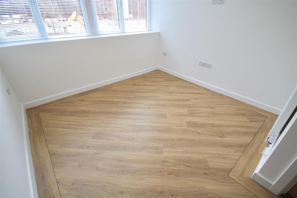 Property photo 3 of 6 Img_0152.Jpg