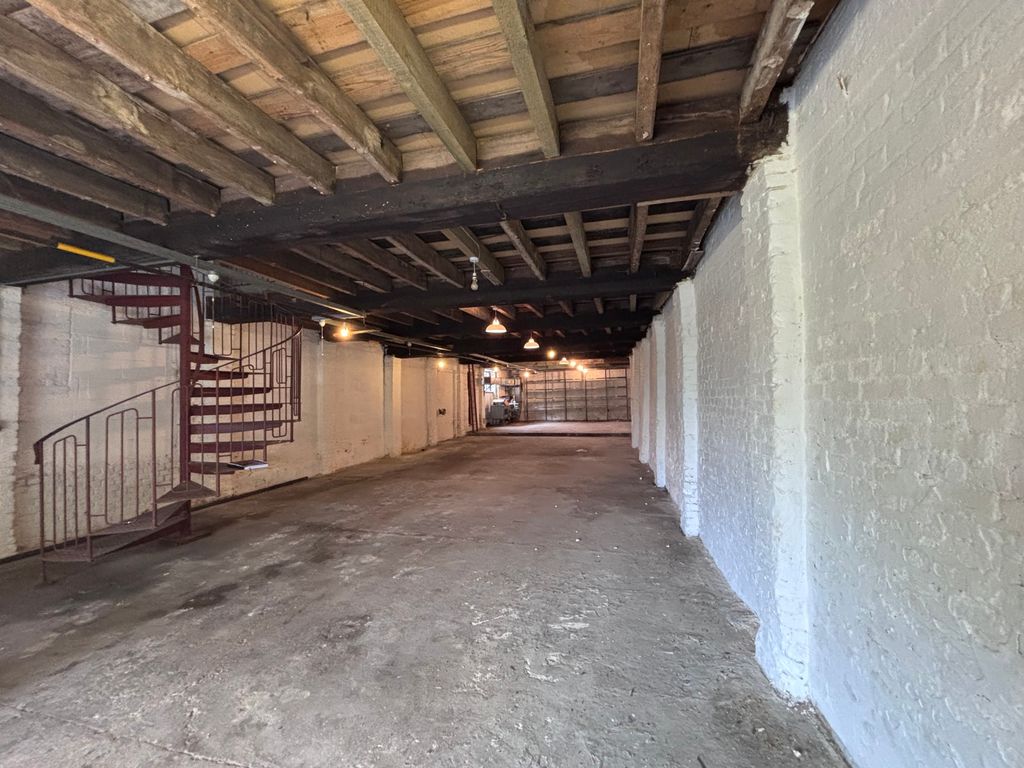 Property photo 3 of 12 Picture No. 24