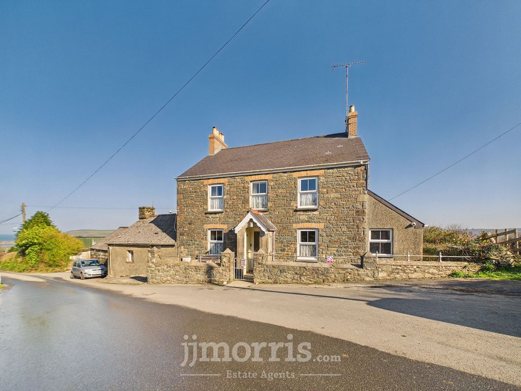 Property photo 1 of 27