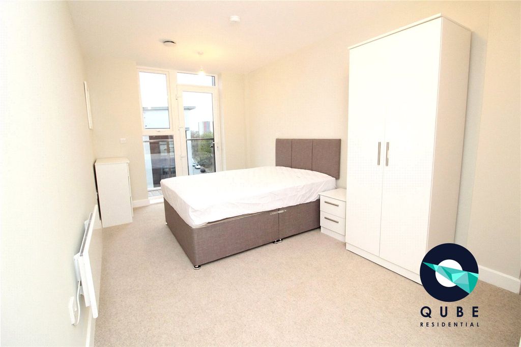 Property photo 2 of 8 Picture No. 16