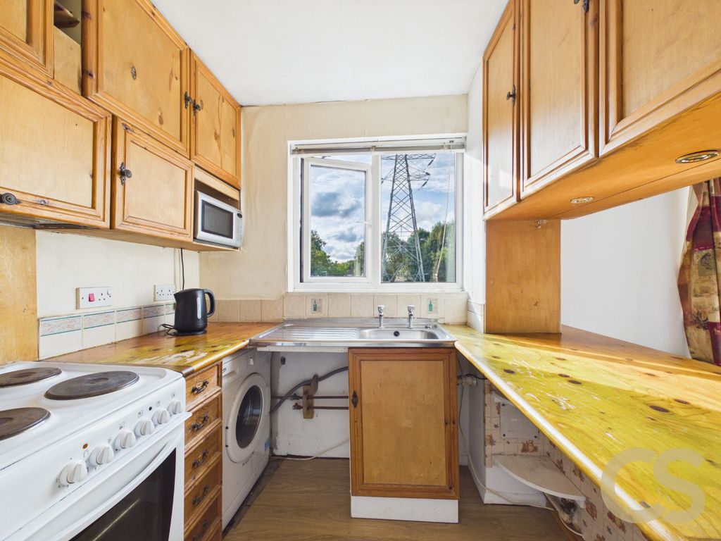 Property photo 3 of 11 5436516