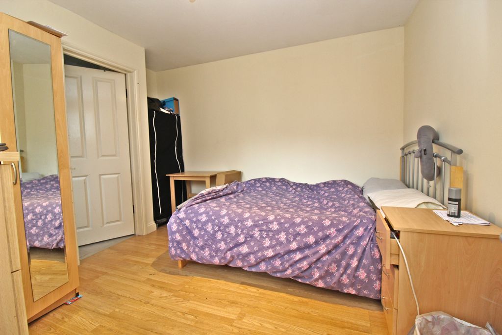 Property photo 2 of 13 Gallery
