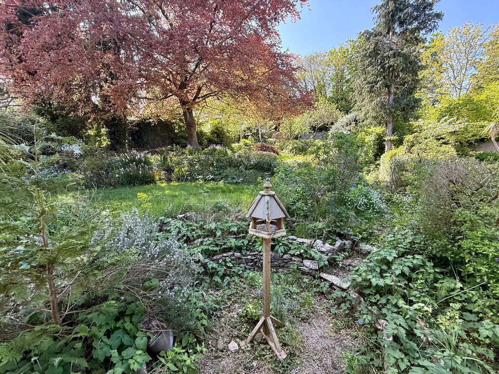 Property photo 2 of 29
