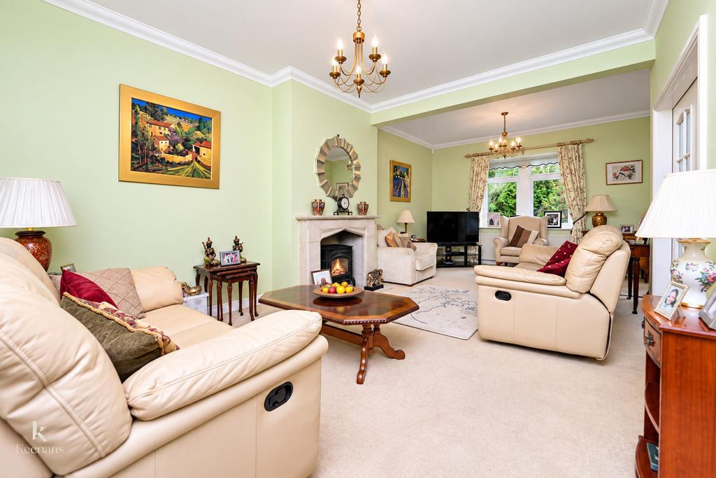 Property photo 2 of 41 Horton (27).Png