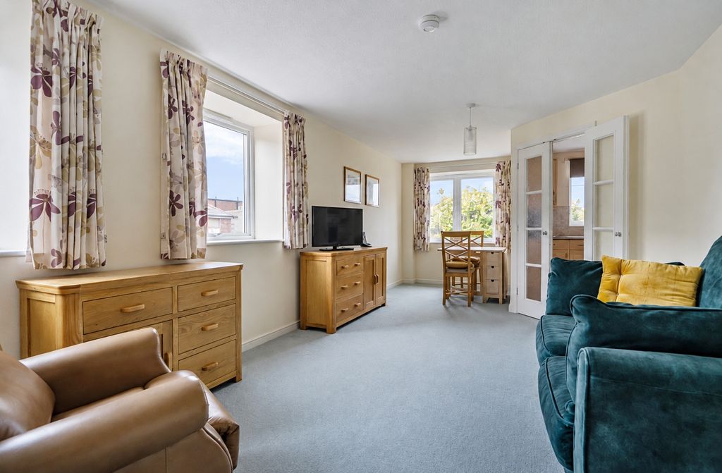 Property photo 2 of 11 Picture No. 26