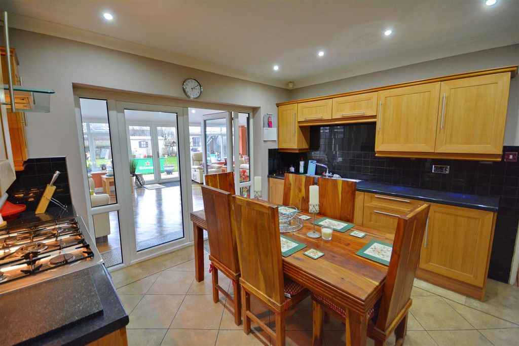 Additional image 10 of 4 bed detached bungalow for saleMorfa Bychan, Porthmadog, Gwynedd LL49