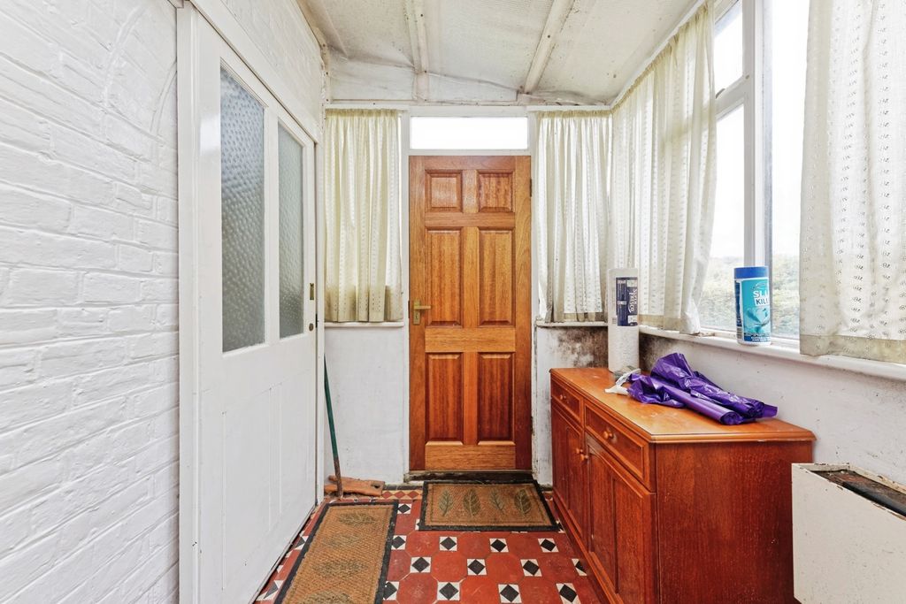 Property photo 2 of 16 Photo