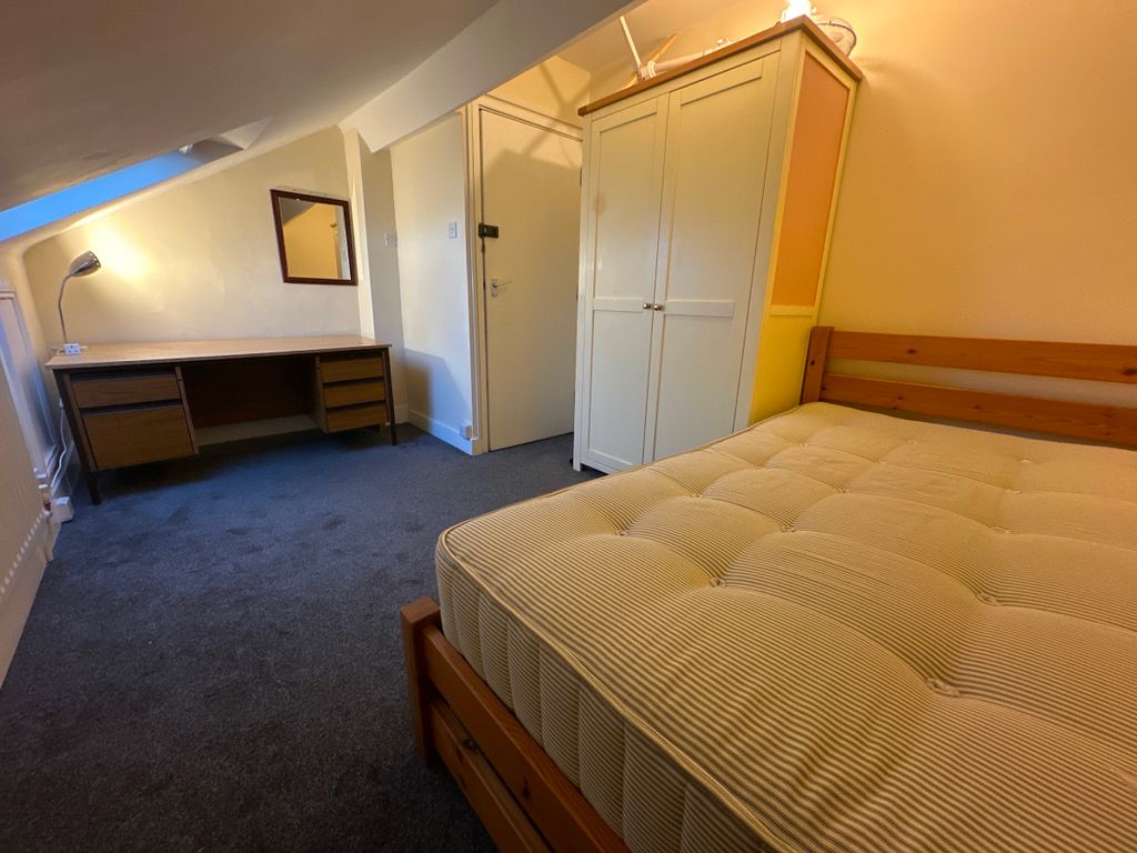 Property photo 1 of 3