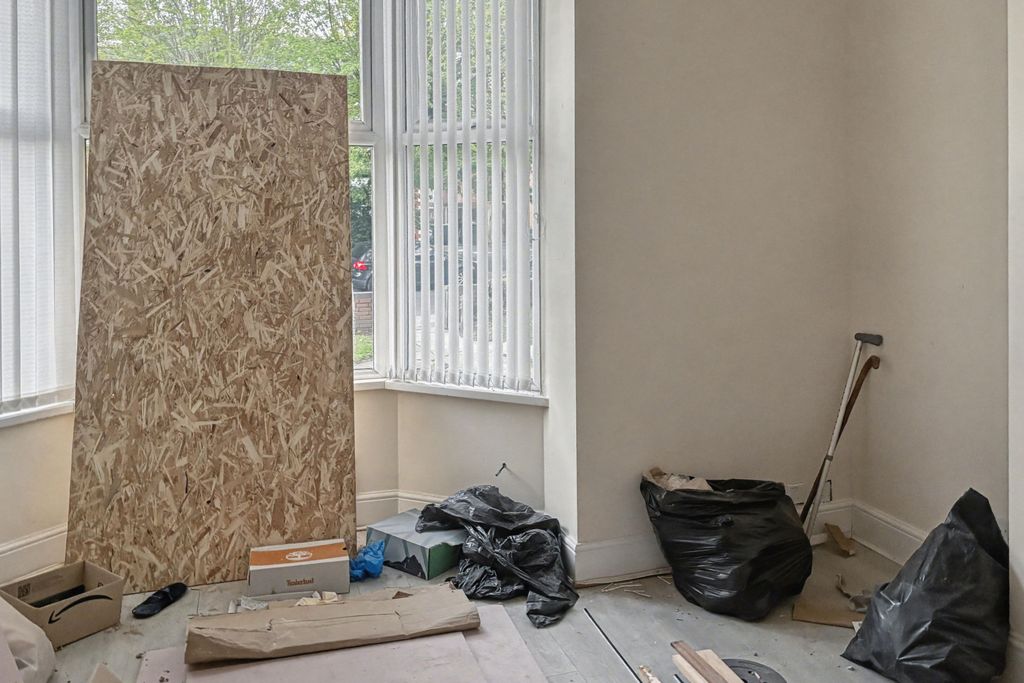 Property photo 3 of 16 Flats 1-4, 58 Church Road, Birmingham, West Midlands, B13 9Ag