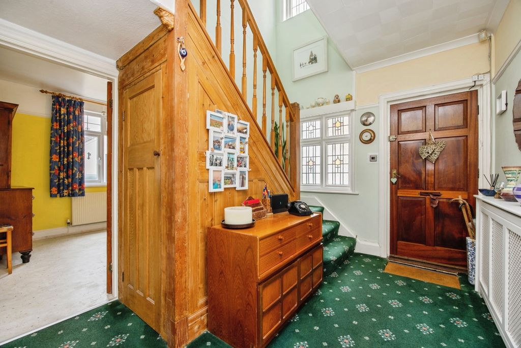 Property photo 3 of 20 Pbox-Img.Jpg