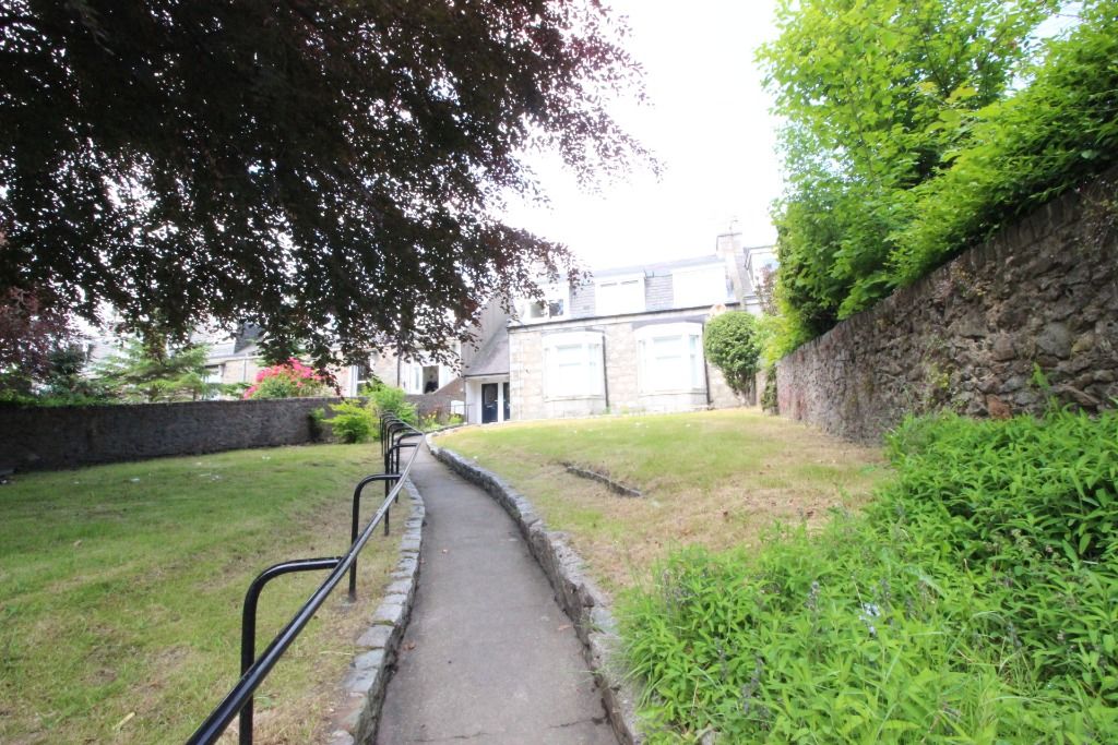 Property photo 1 of 7 Photo 1