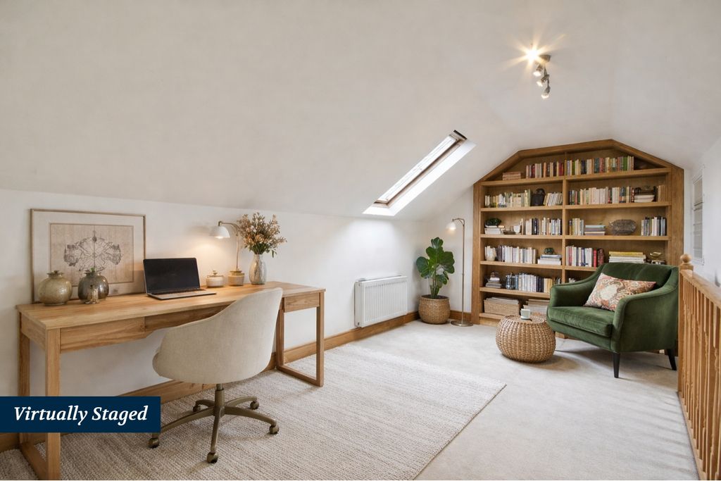 Property photo 2 of 17 Picture No. 19