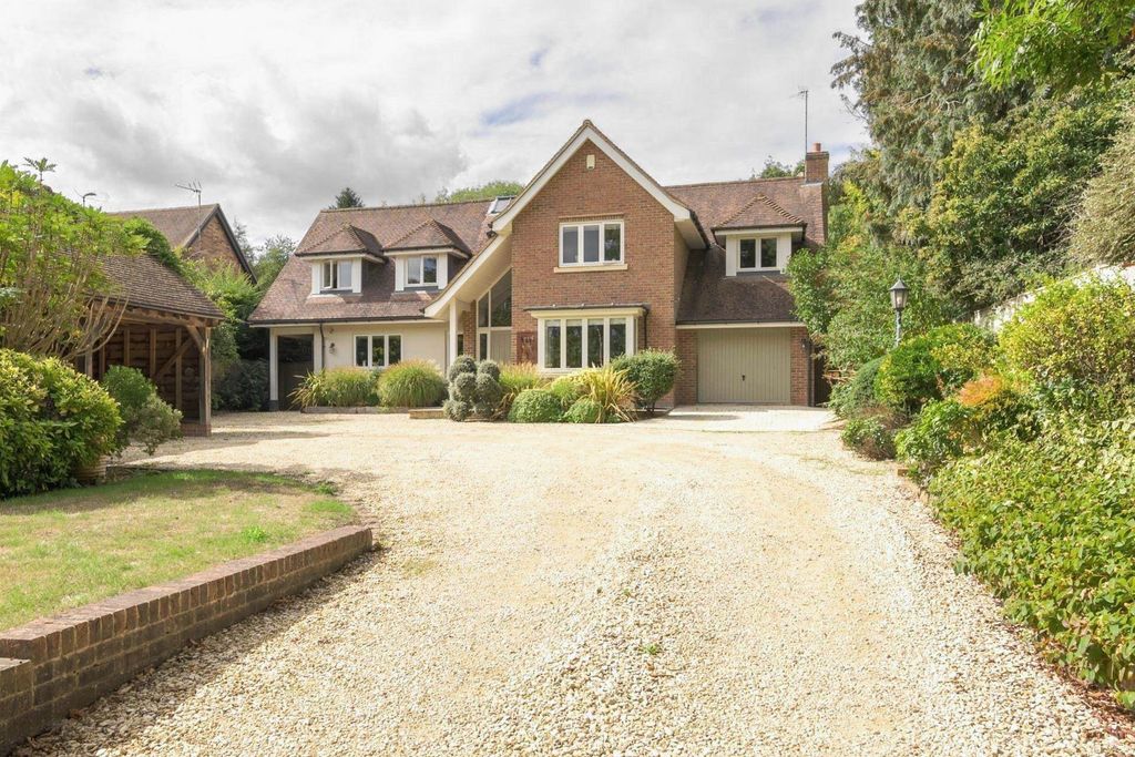 Property photo 1 of 25