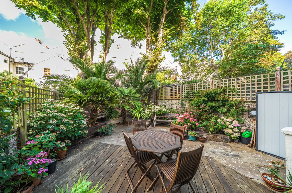 Property photo 3 of 13 1495616-40-6A6724...