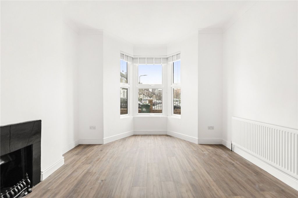 Property photo 3 of 23 Picture No. 03