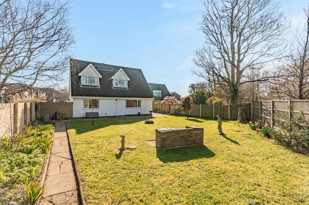 Property photo 3 of 30