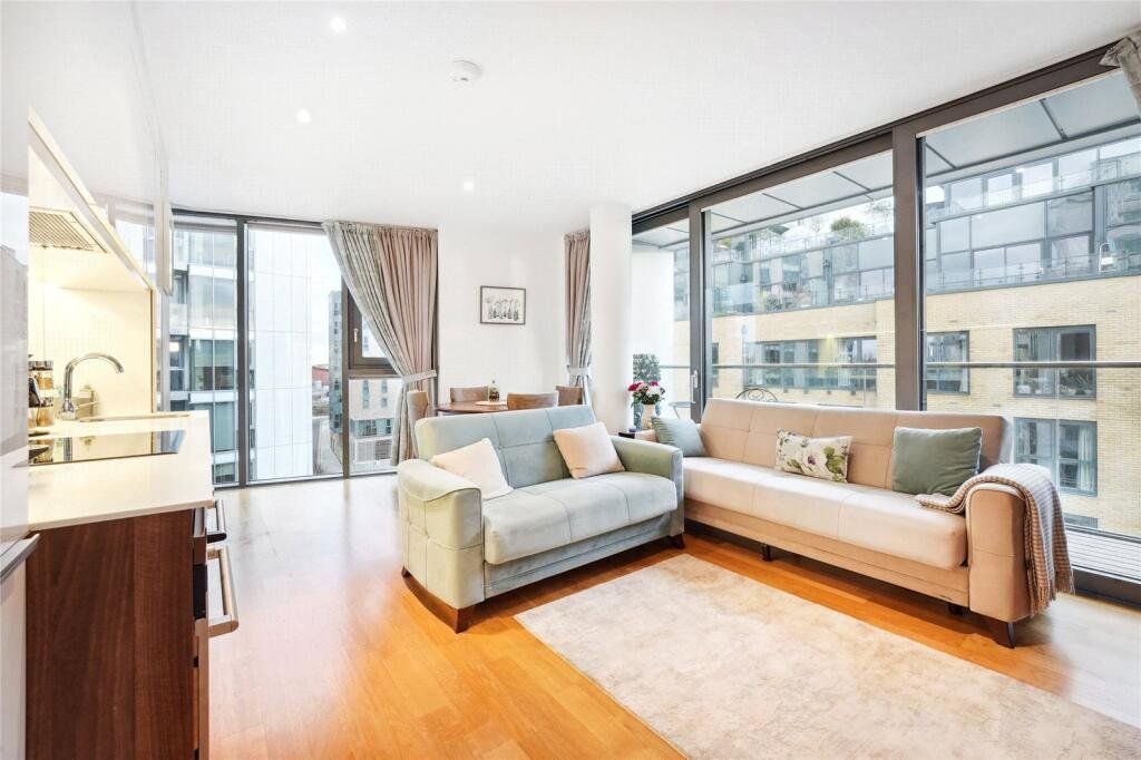 Property photo 2 of 8